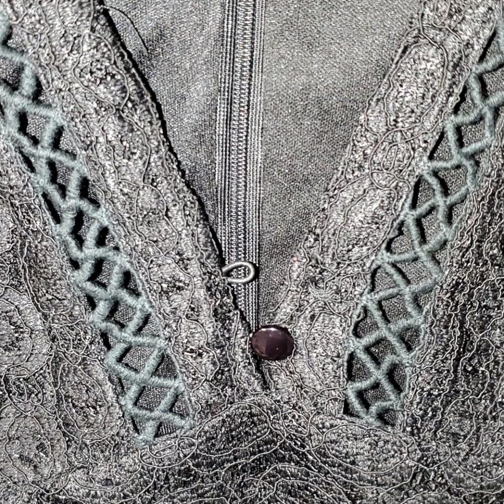 Dress - Picture 3 of 5